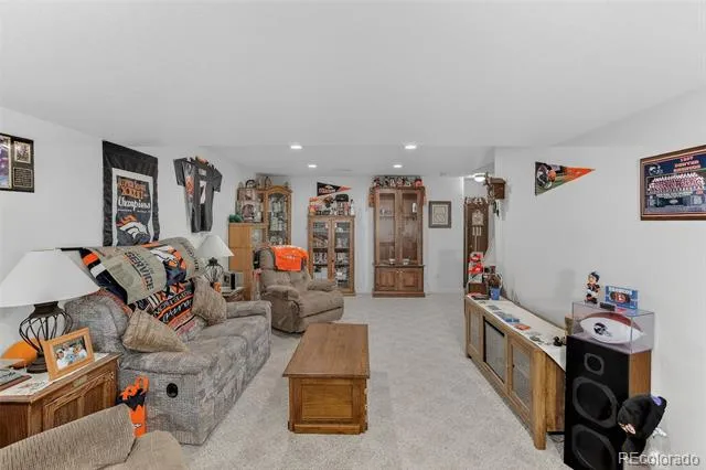 18031 Wagon Trail Mead, CO 80542