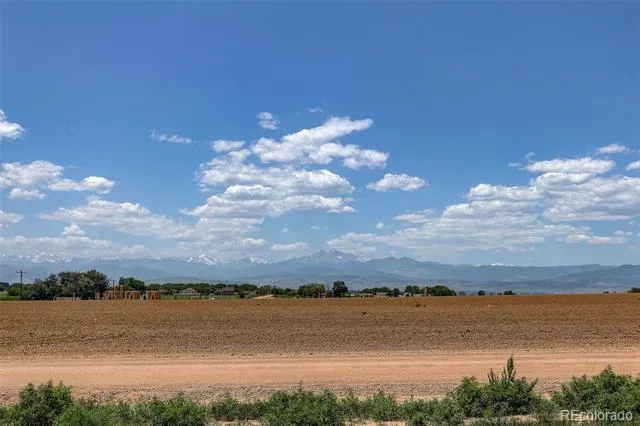 18031 Wagon Trail Mead, CO 80542