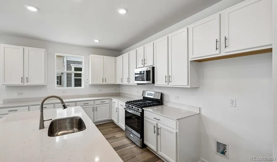 45944 Faith Avenue Bennett, CO 80102