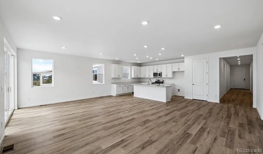 45944 Faith Avenue Bennett, CO 80102
