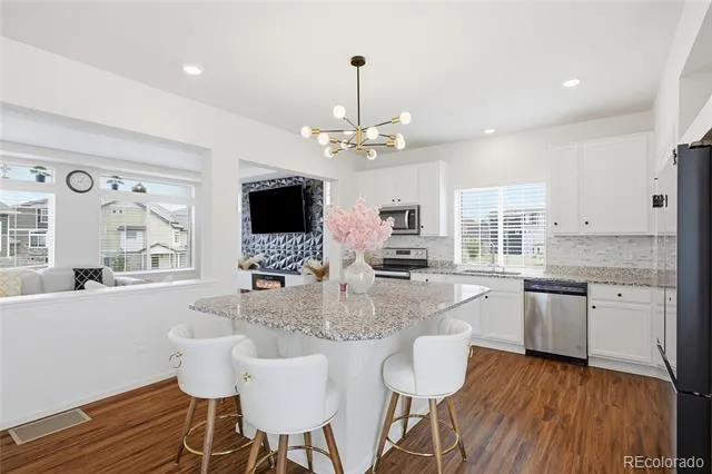 4003 Quatar Court Aurora, CO 80019