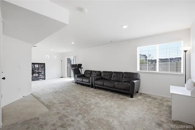 4003 Quatar Court Aurora, CO 80019