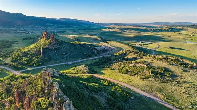 5814 Country Club Drive Larkspur, CO 80118