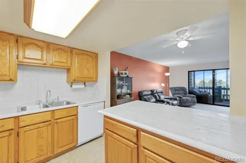 14001 E Marina Drive #607