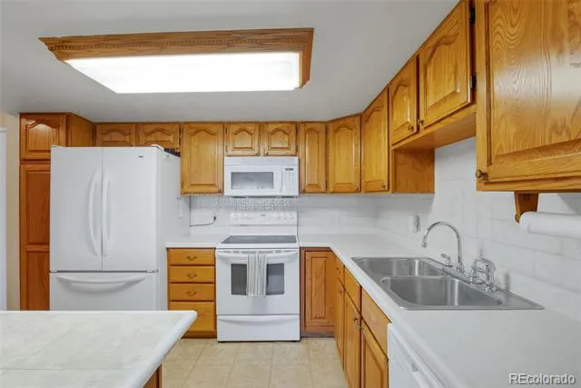 14001 E Marina Drive #607 Aurora, CO 80014