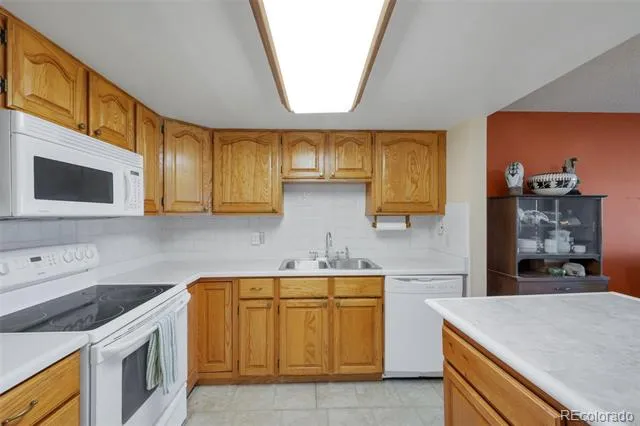 14001 E Marina Drive #607 Aurora, CO 80014
