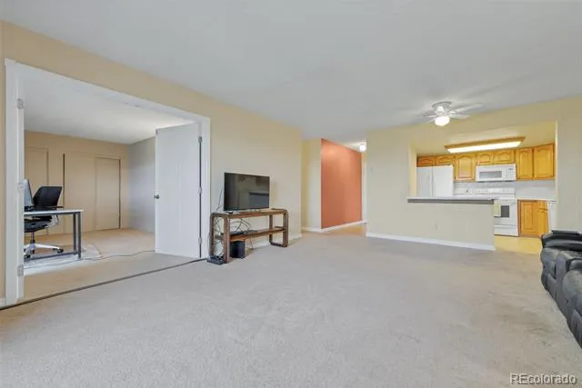 14001 E Marina Drive #607 Aurora, CO 80014