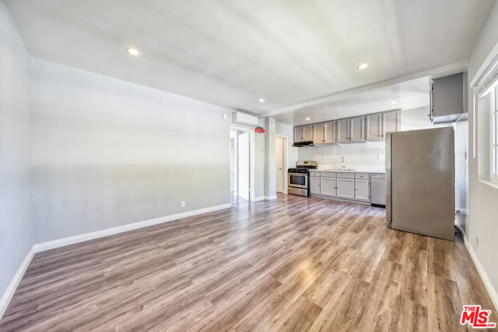 1112 Ocean Park Boulevard #F Santa Monica, CA 90405