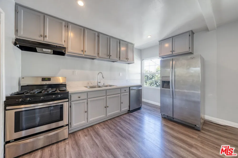 1112 Ocean Park Boulevard #F Santa Monica, CA 90405