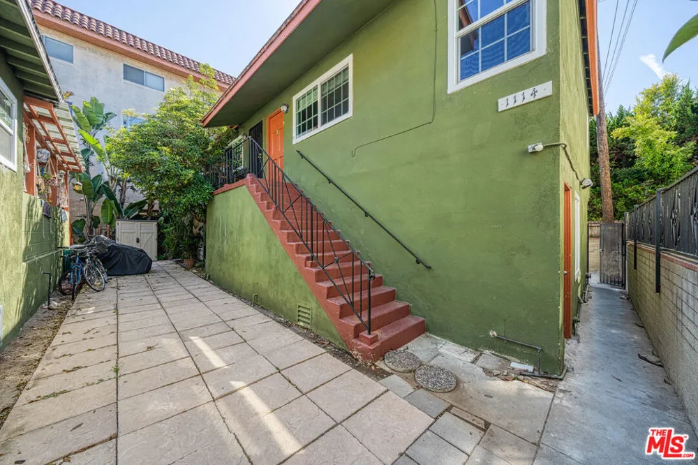 1112 Ocean Park Boulevard #F Santa Monica, CA 90405