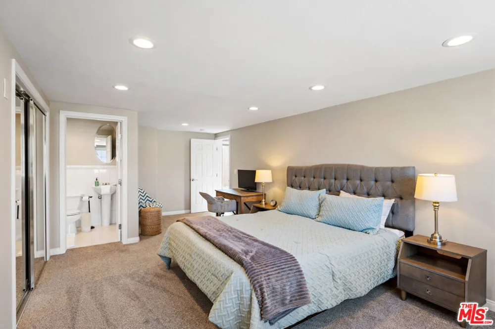 305 Ocean Drive Oxnard, CA 93035