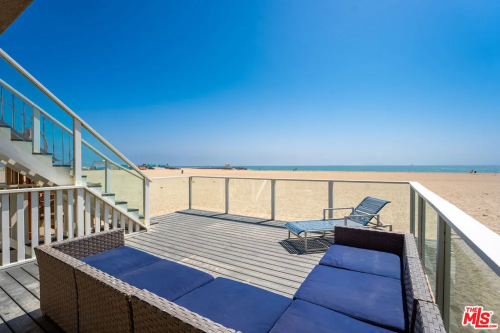 305 Ocean Drive Oxnard, CA 93035