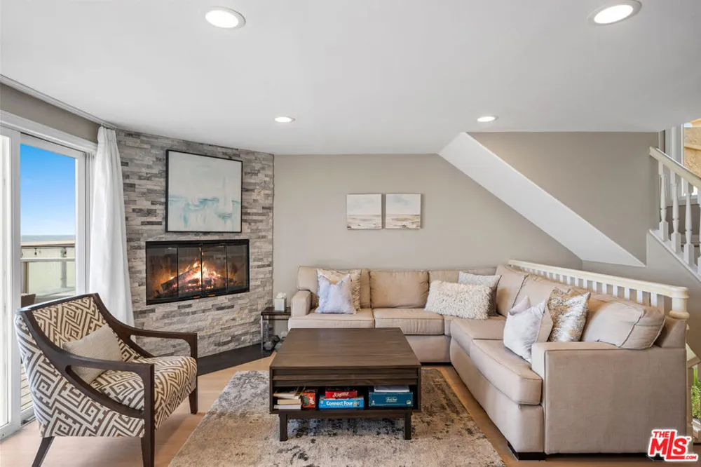 305 Ocean Drive Oxnard, CA 93035