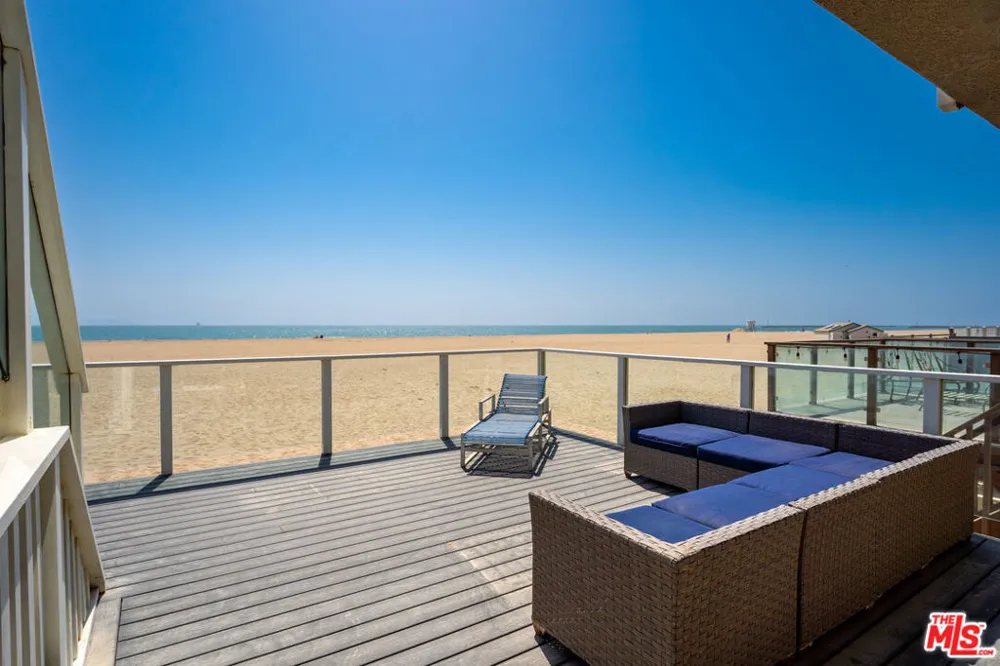 305 Ocean Drive Oxnard, CA 93035