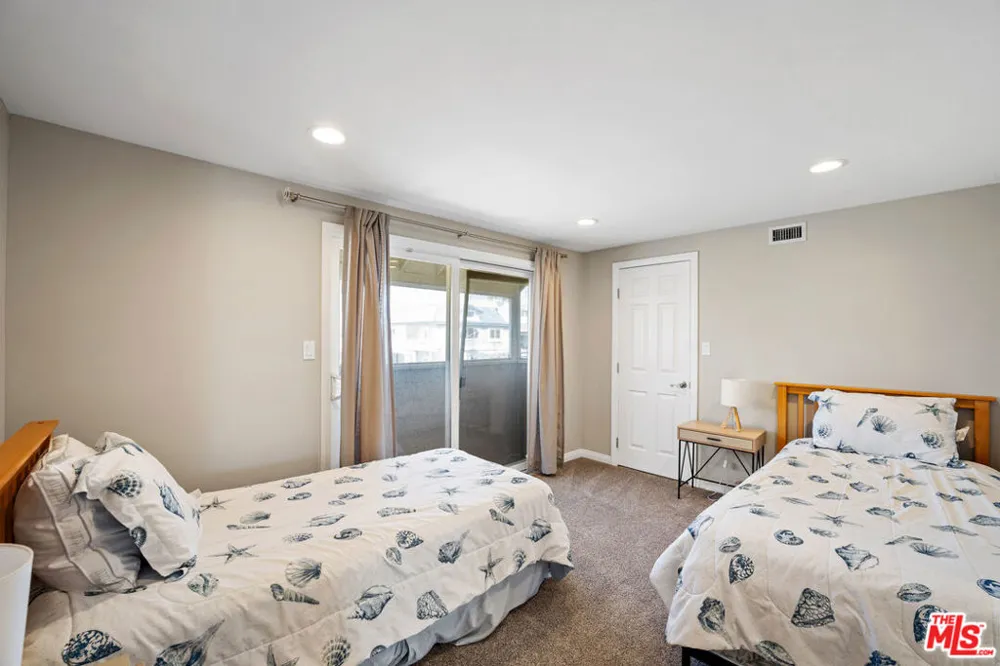 305 Ocean Drive Oxnard, CA 93035