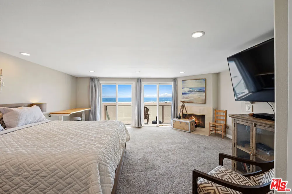305 Ocean Drive Oxnard, CA 93035