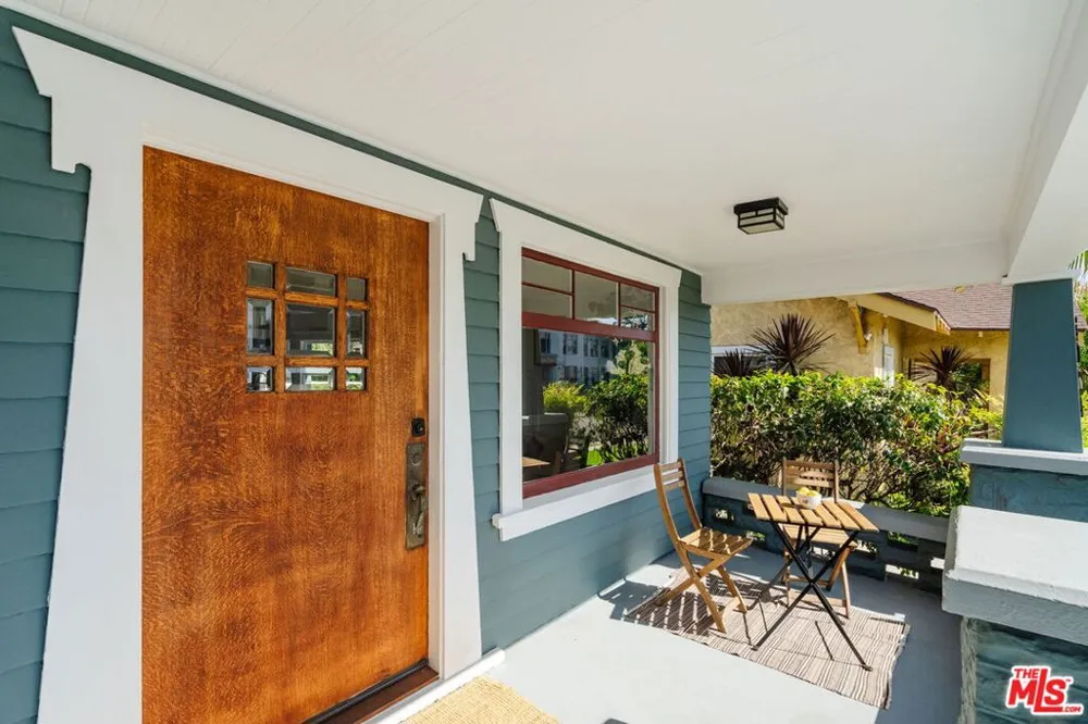 3026 6th Avenue Los Angeles, CA 90018