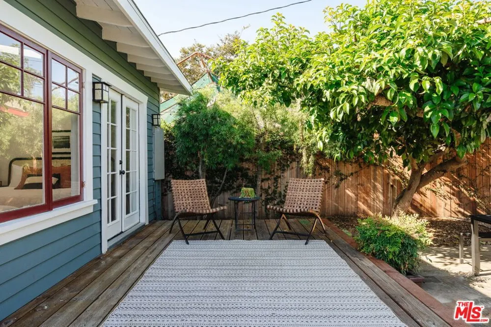 3026 6th Avenue Los Angeles, CA 90018