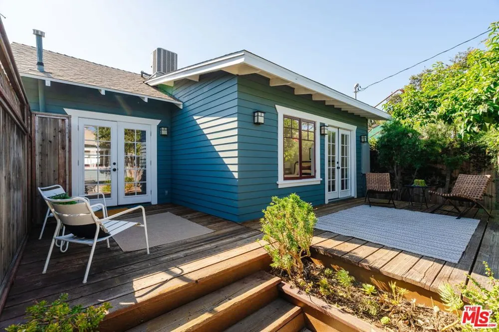3026 6th Avenue Los Angeles, CA 90018
