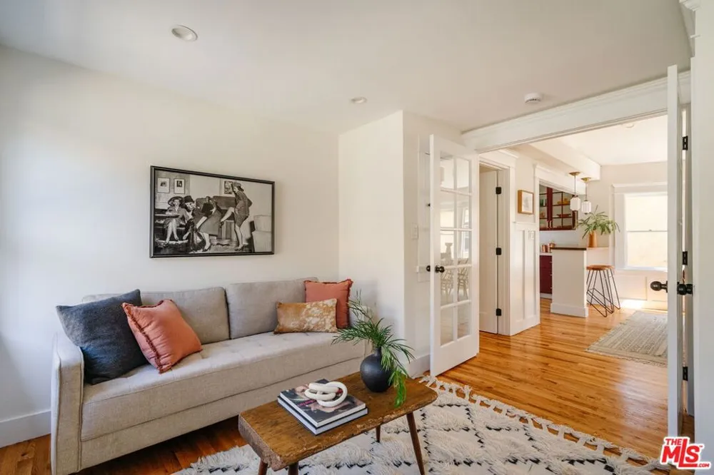 3026 6th Avenue Los Angeles, CA 90018