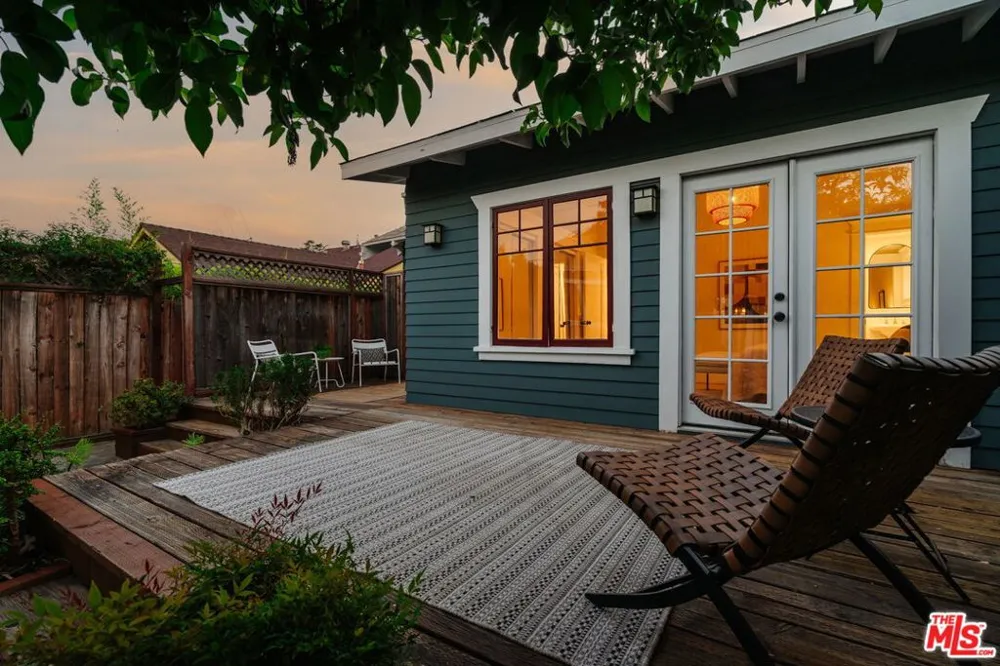 3026 6th Avenue Los Angeles, CA 90018