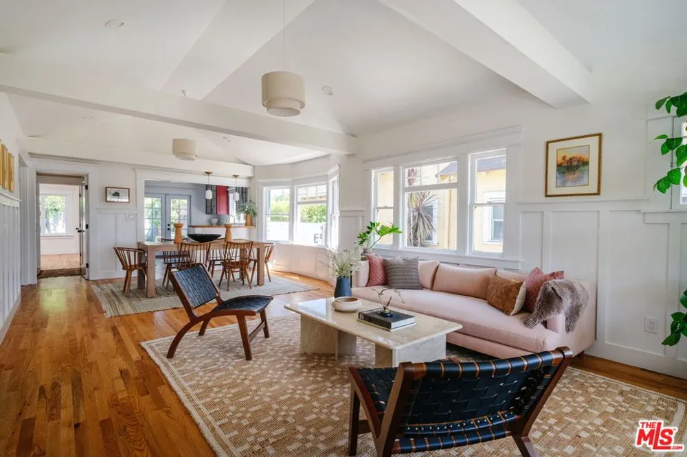 3026 6th Avenue Los Angeles, CA 90018