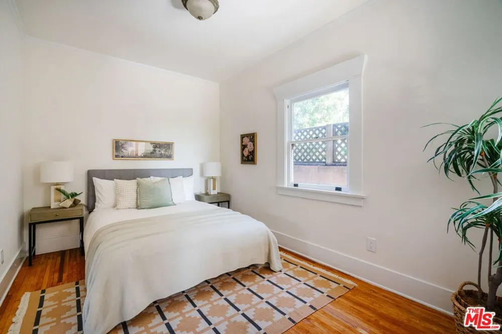3026 6th Avenue Los Angeles, CA 90018