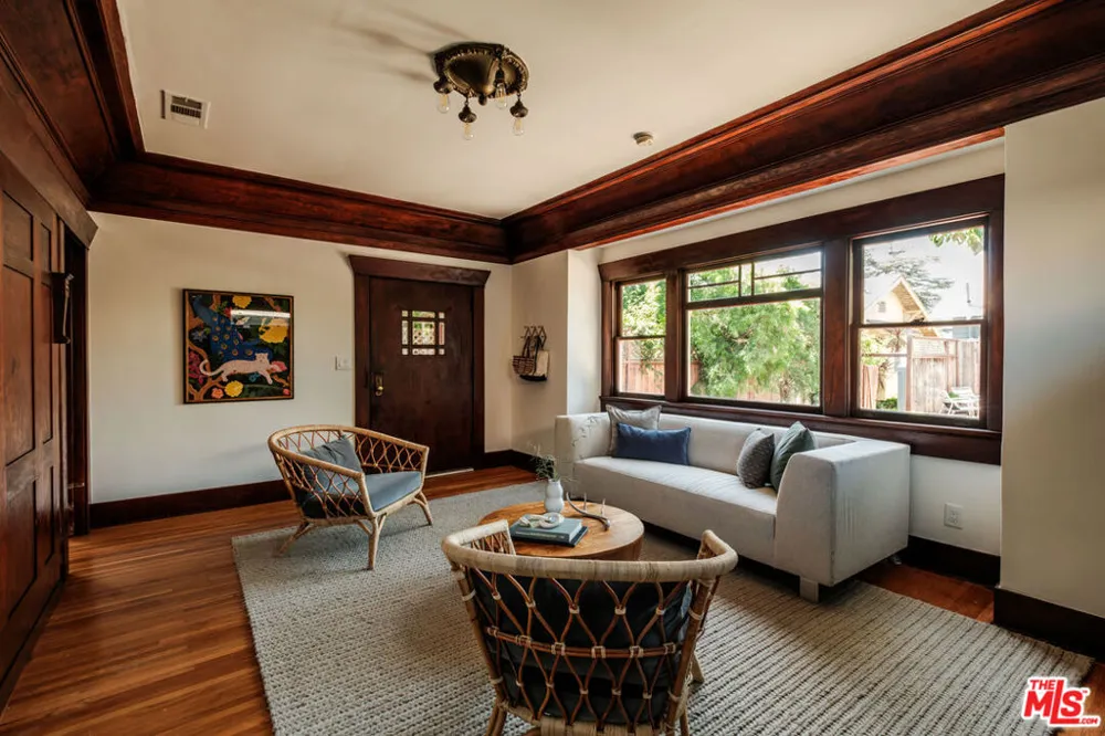 3026 6th Avenue Los Angeles, CA 90018