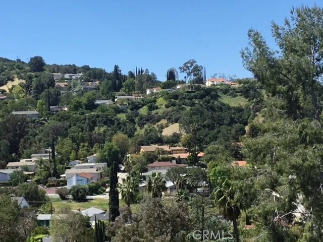 Iglesia Drive Woodland Hills, CA 91364