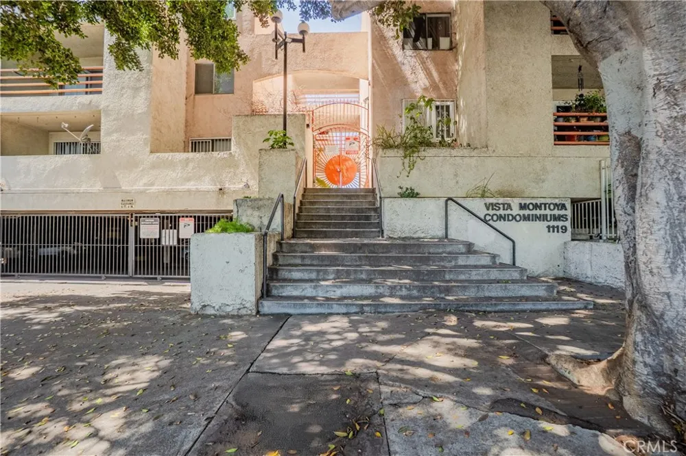 1119 Albany #106 Los Angeles, CA 90015
