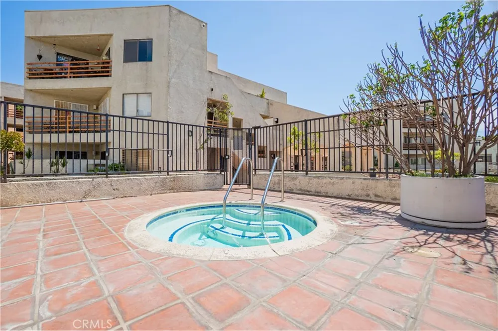 1119 Albany #106 Los Angeles, CA 90015