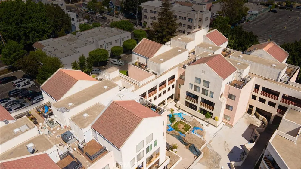 1119 Albany #106 Los Angeles, CA 90015