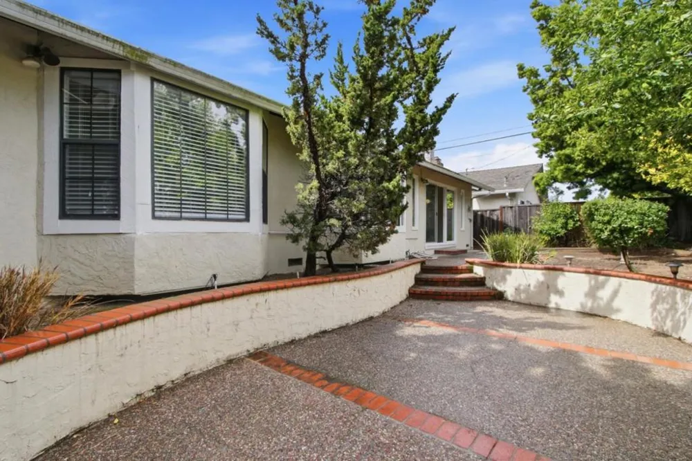 7509 Orange Blossom Drive Cupertino, CA 95014