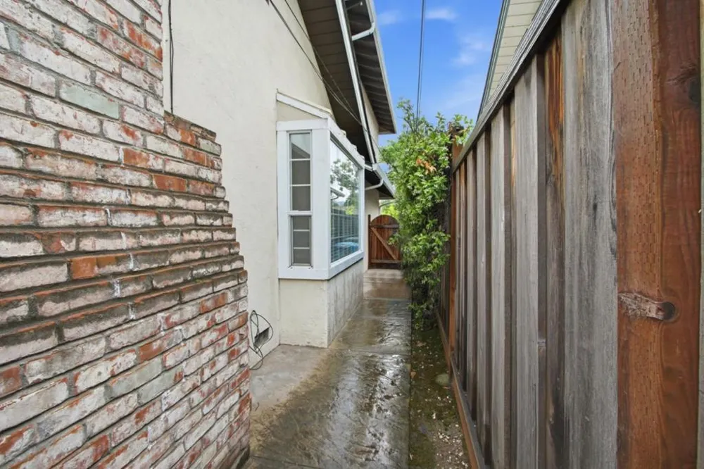 7509 Orange Blossom Drive Cupertino, CA 95014