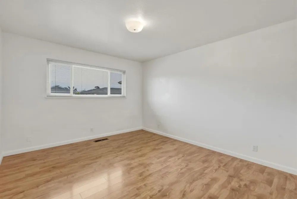 924 San Vincente Avenue Salinas, CA 93901