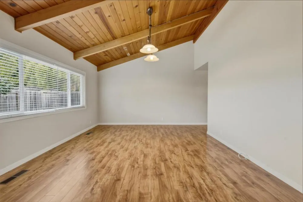 924 San Vincente Avenue Salinas, CA 93901