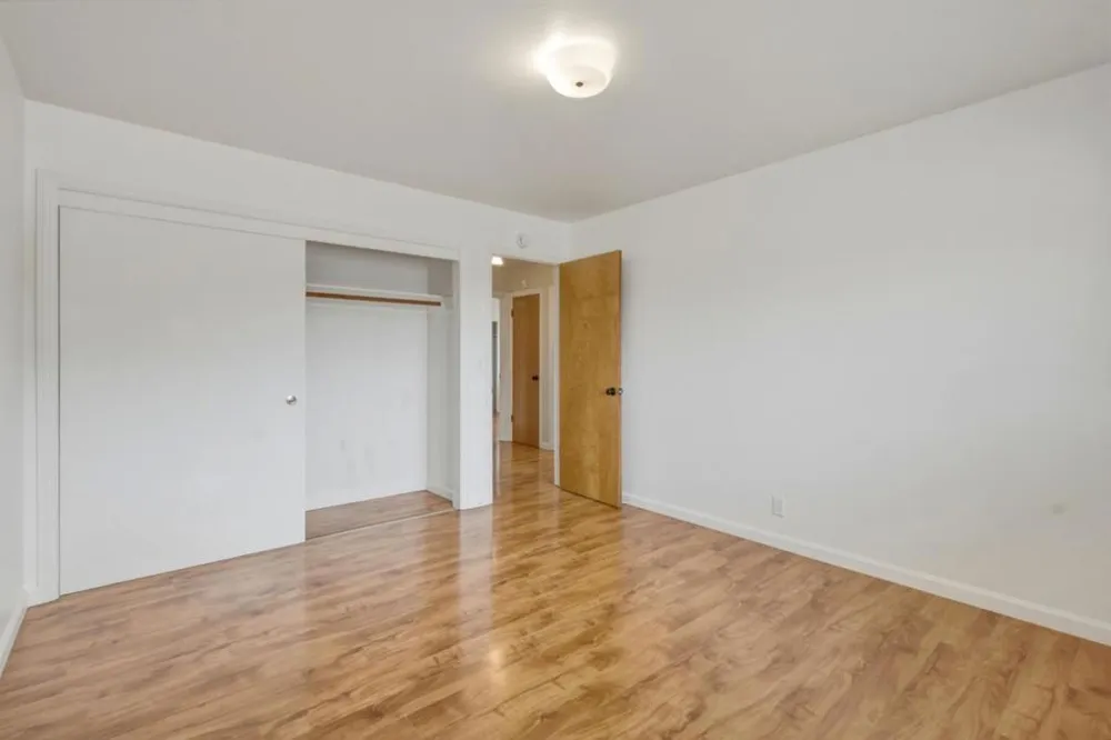 924 San Vincente Avenue Salinas, CA 93901