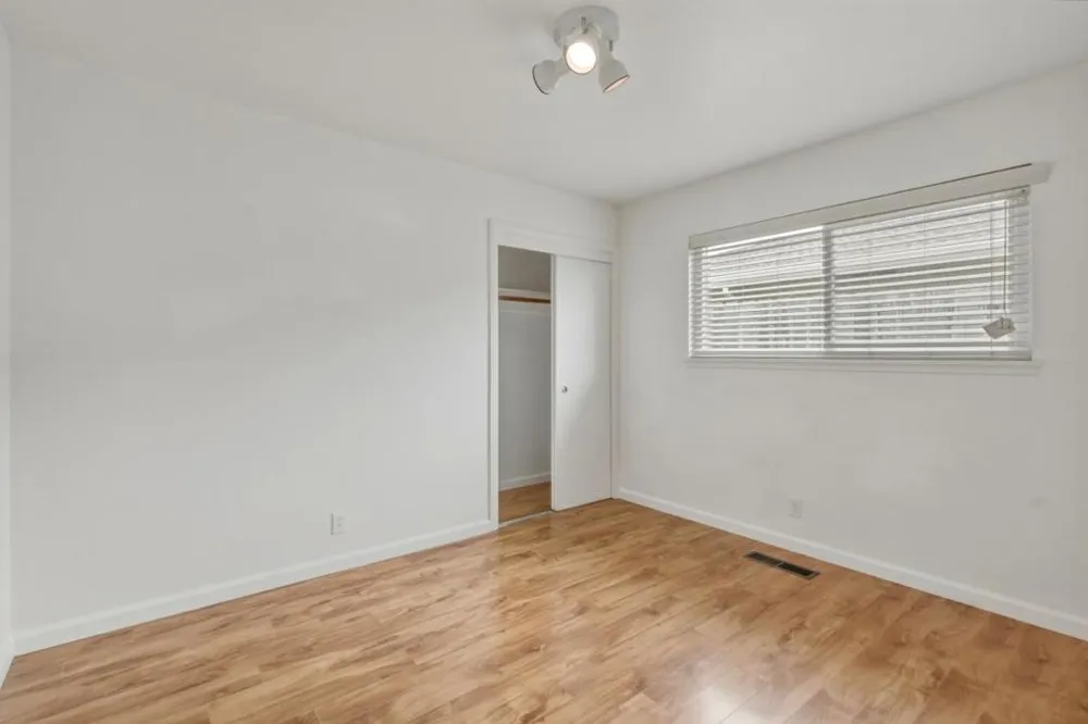 924 San Vincente Avenue Salinas, CA 93901