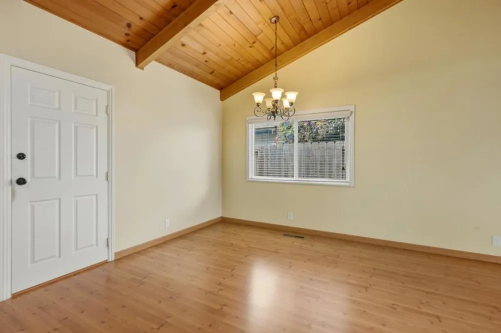 924 San Vincente Avenue Salinas, CA 93901