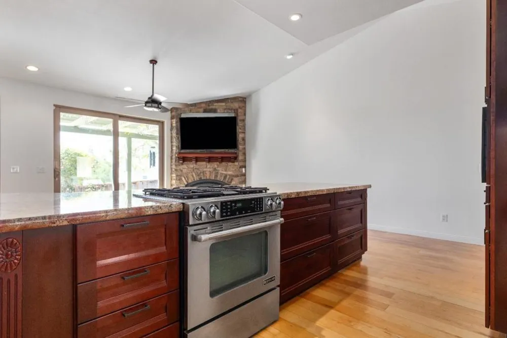 653 Red Cloud Road Paso Robles, CA 93446