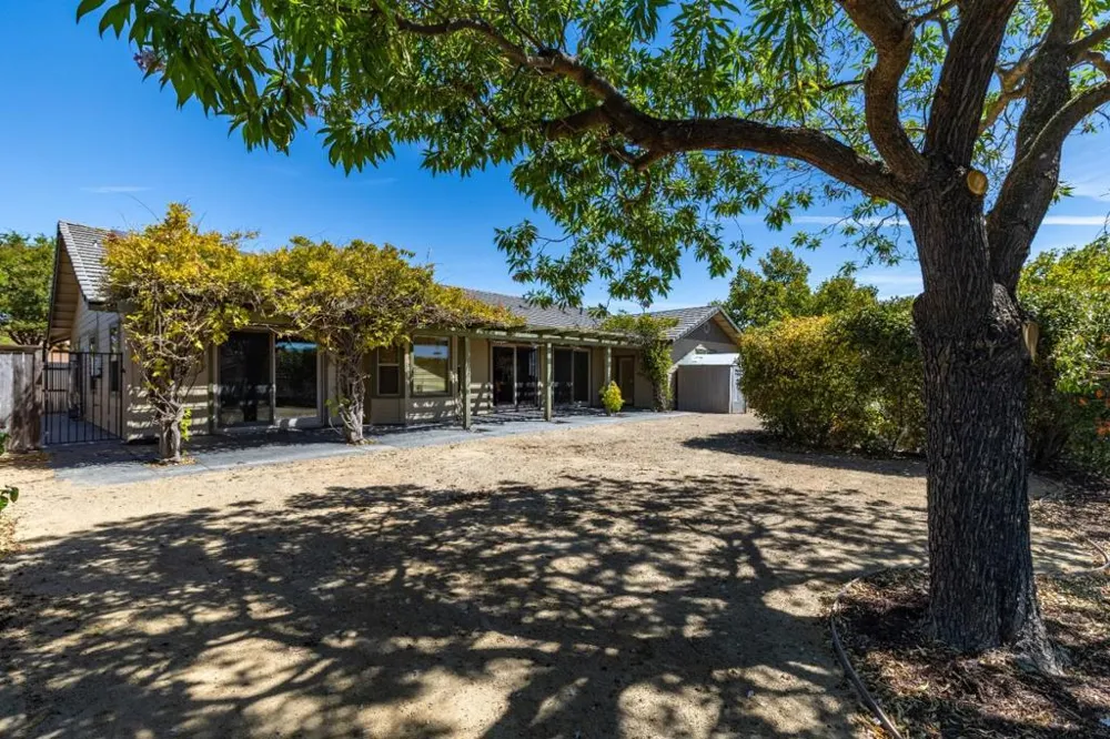 653 Red Cloud Road Paso Robles, CA 93446