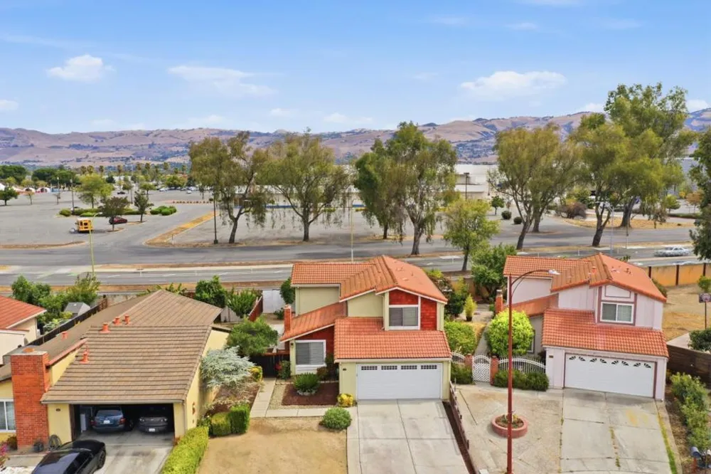 2518 Edgefield Court San Jose, CA 95122