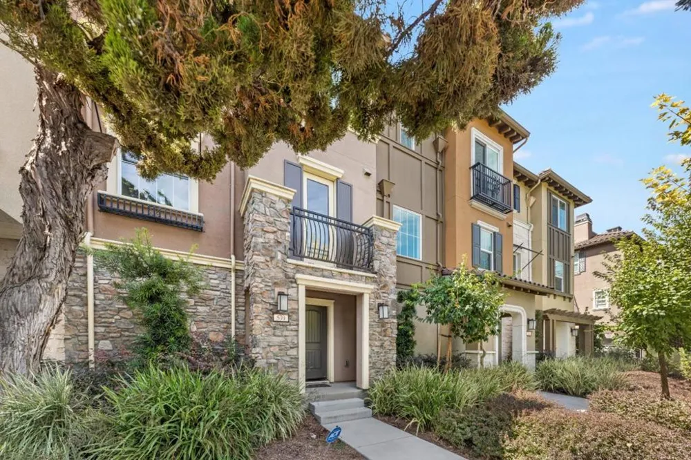 539 Walker Drive Mountain View, CA 94043