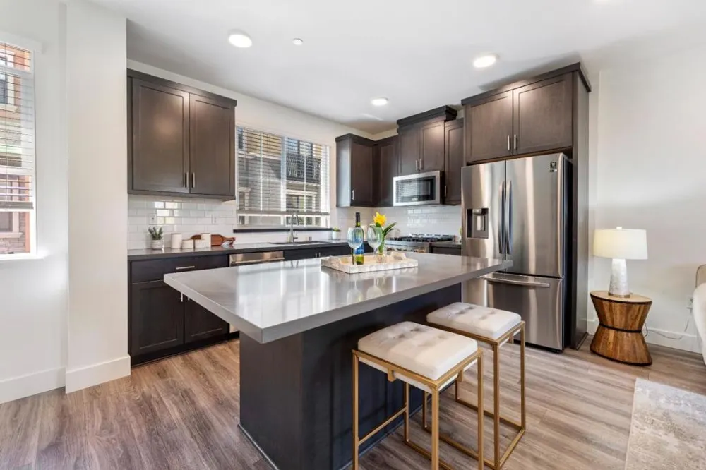 539 Walker Drive Mountain View, CA 94043