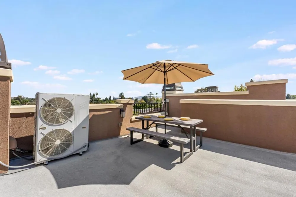 539 Walker Drive Mountain View, CA 94043