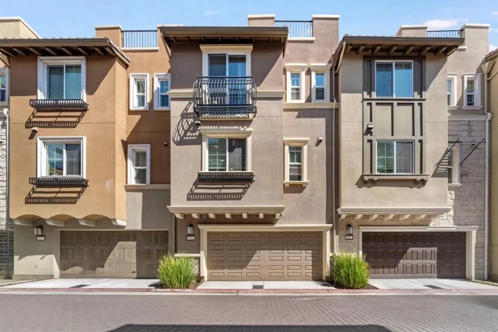 539 Walker Drive Mountain View, CA 94043