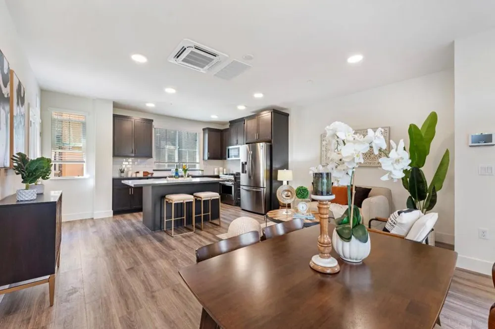 539 Walker Drive Mountain View, CA 94043