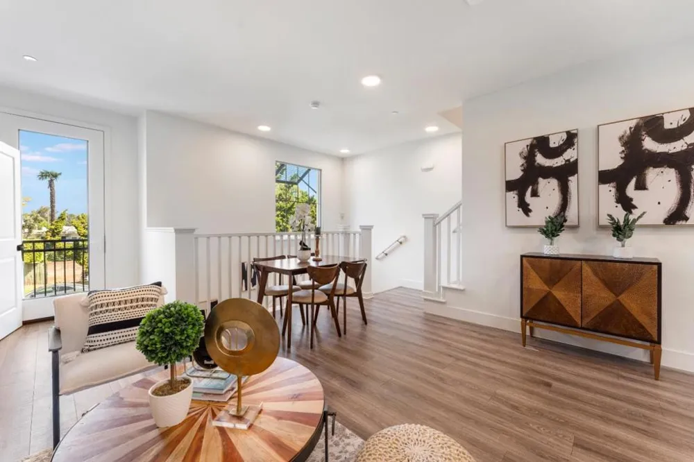 539 Walker Drive Mountain View, CA 94043