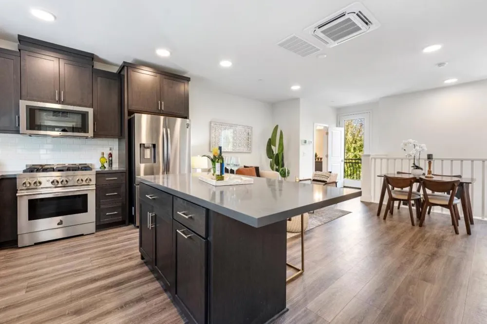 539 Walker Drive Mountain View, CA 94043