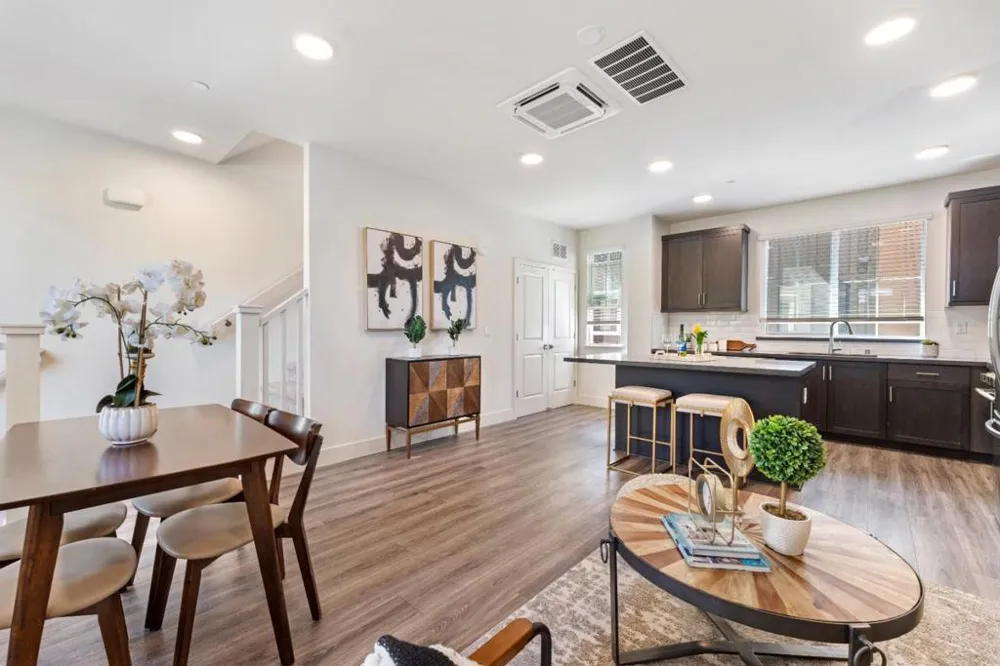 539 Walker Drive Mountain View, CA 94043